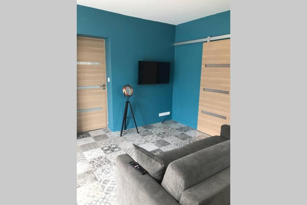 Logement Attenant A Une Villa T2 Avec Terrasse . Besse-sur-Issole Ngoại thất bức ảnh